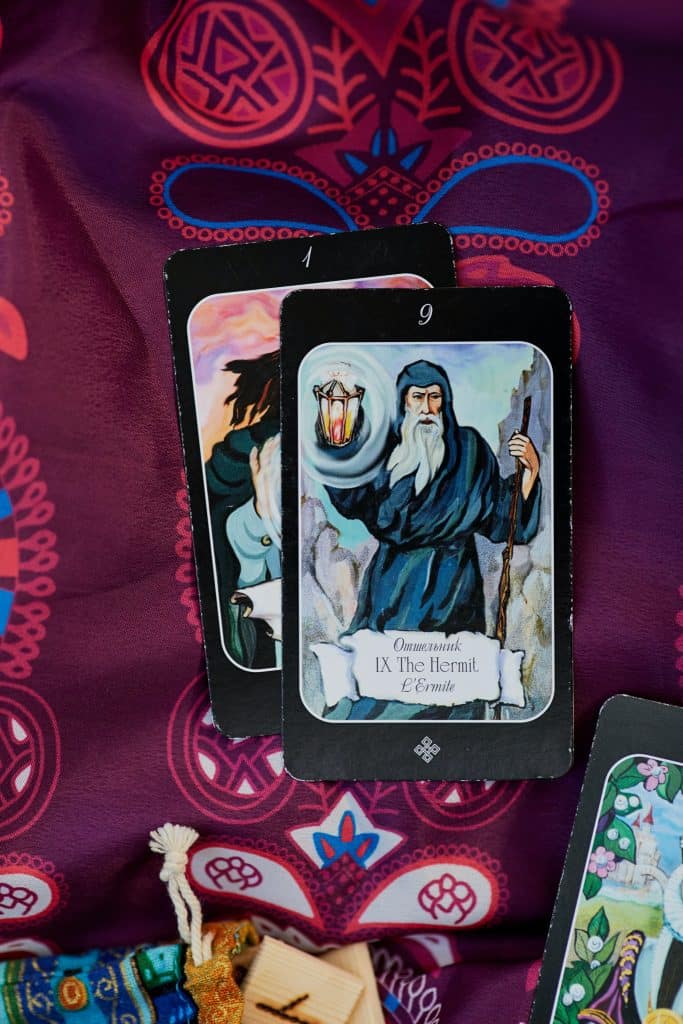 how to get started with tarot