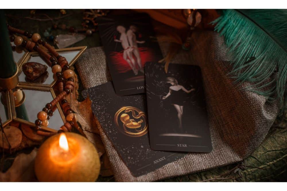 divination predictions on tarot cards and other magic