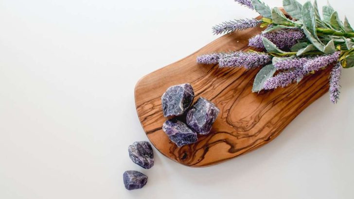 7 Awesome Crystals for Making Your Root Chakra Feel Unblocked and Amazing