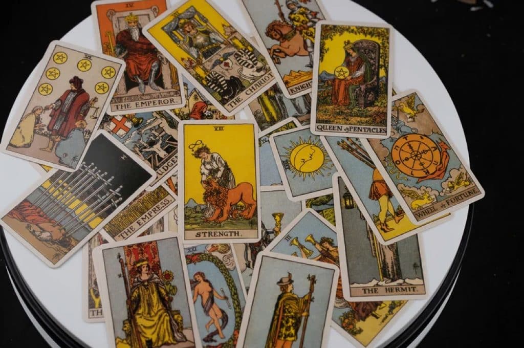 how to get started with tarot