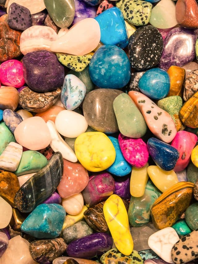 7 Crystals You Can Use To Calm Down