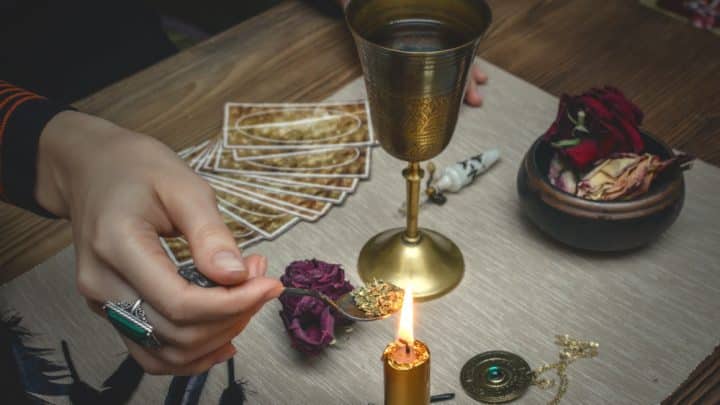How To Do a Tarot Card Reading for Love: Love Readings