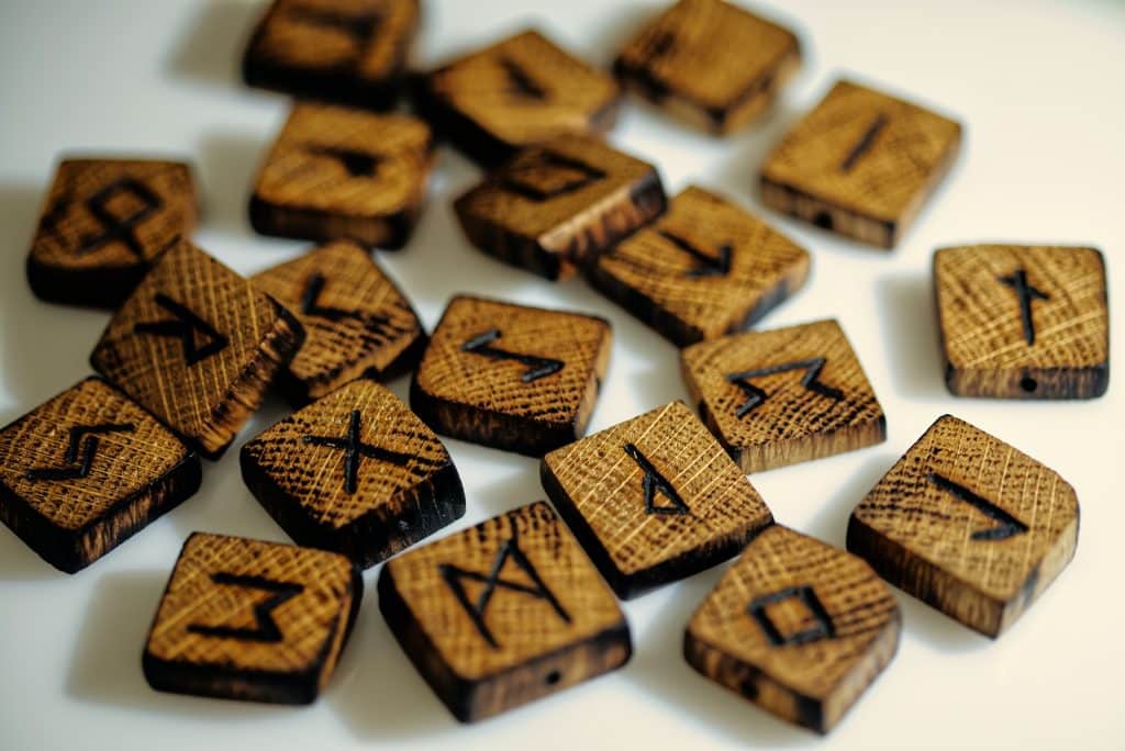 How To Read Runes