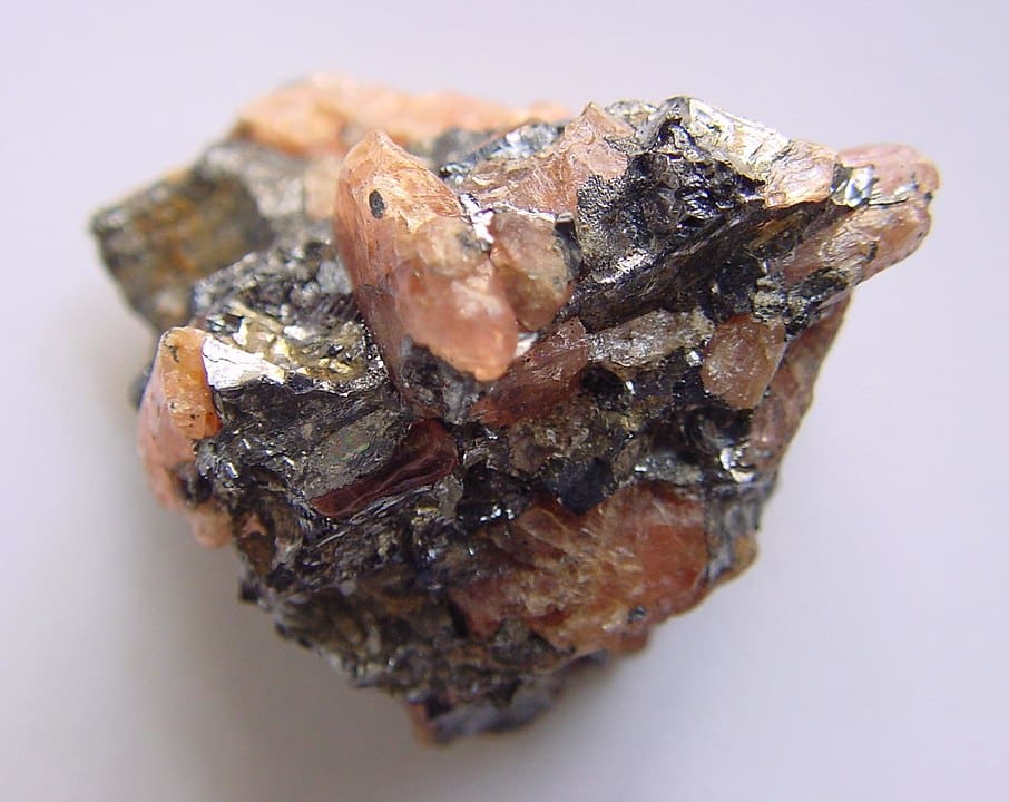 Bustamite