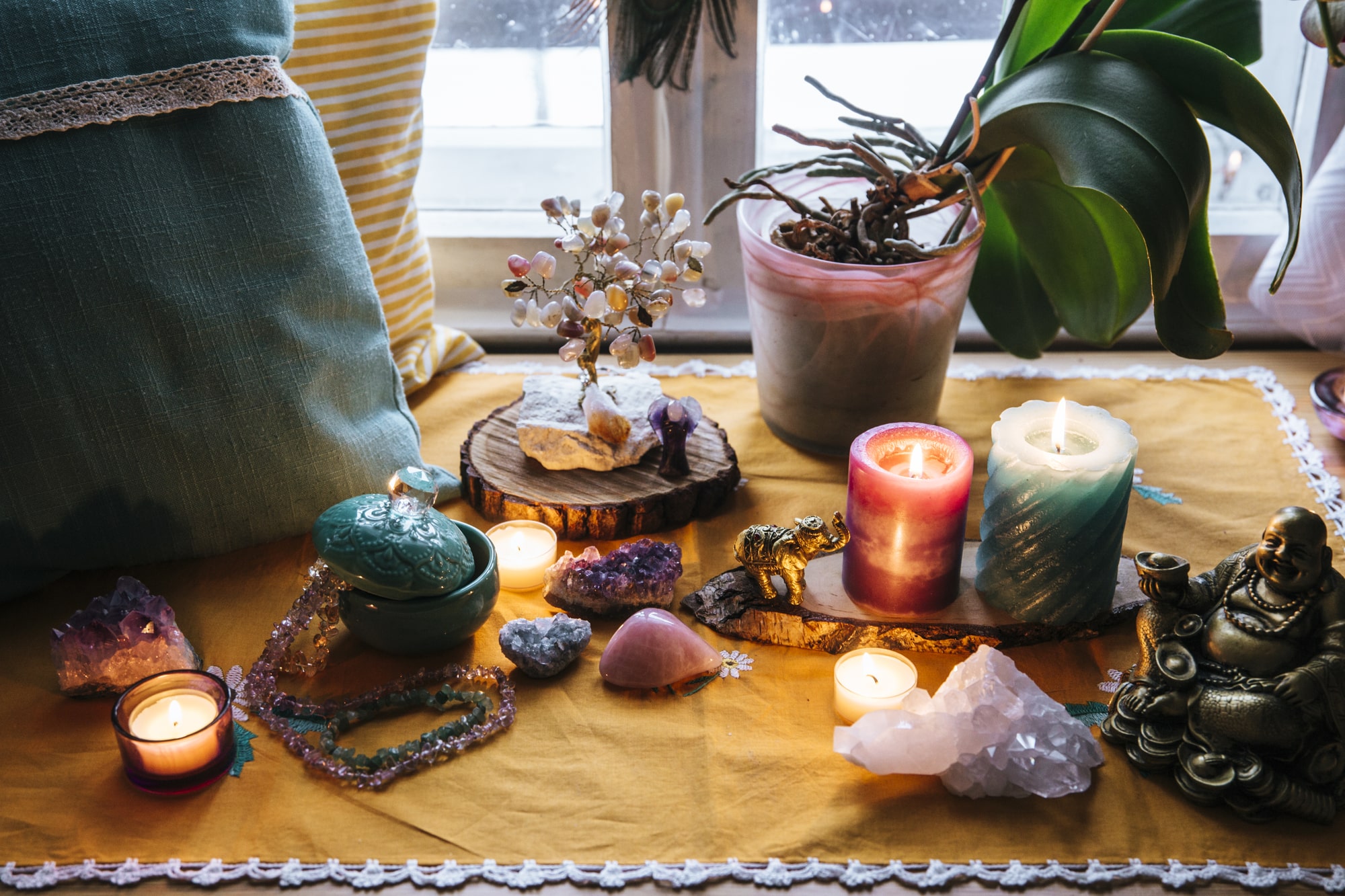 25 Crystals For When You’re Feeling Depressed