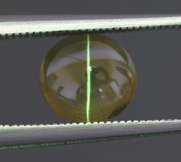 Chrysoberyl Cat’s Eye (Lehsunia, Cymophane)