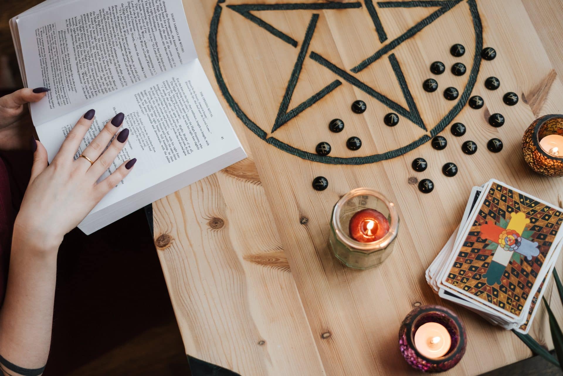 How to Use Tarot Cards as a Spiritual Guide to Everyday Life 