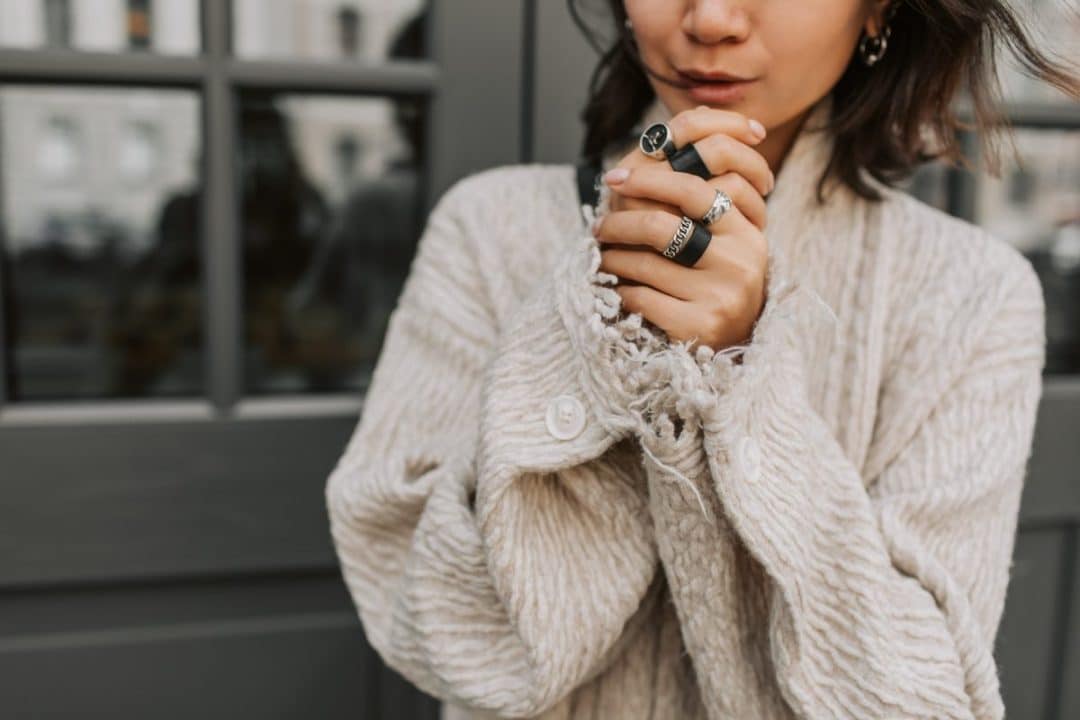 the-spiritual-meaning-of-rings-on-different-fingers