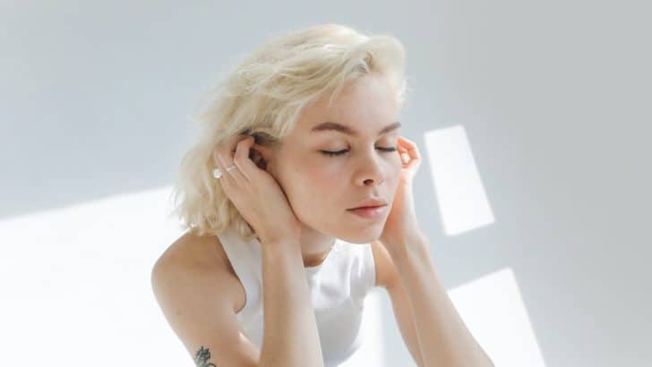 The Spiritual Significance of Ringing Ears 