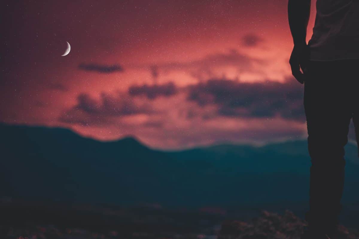 How to Do a New Moon Cleanse 