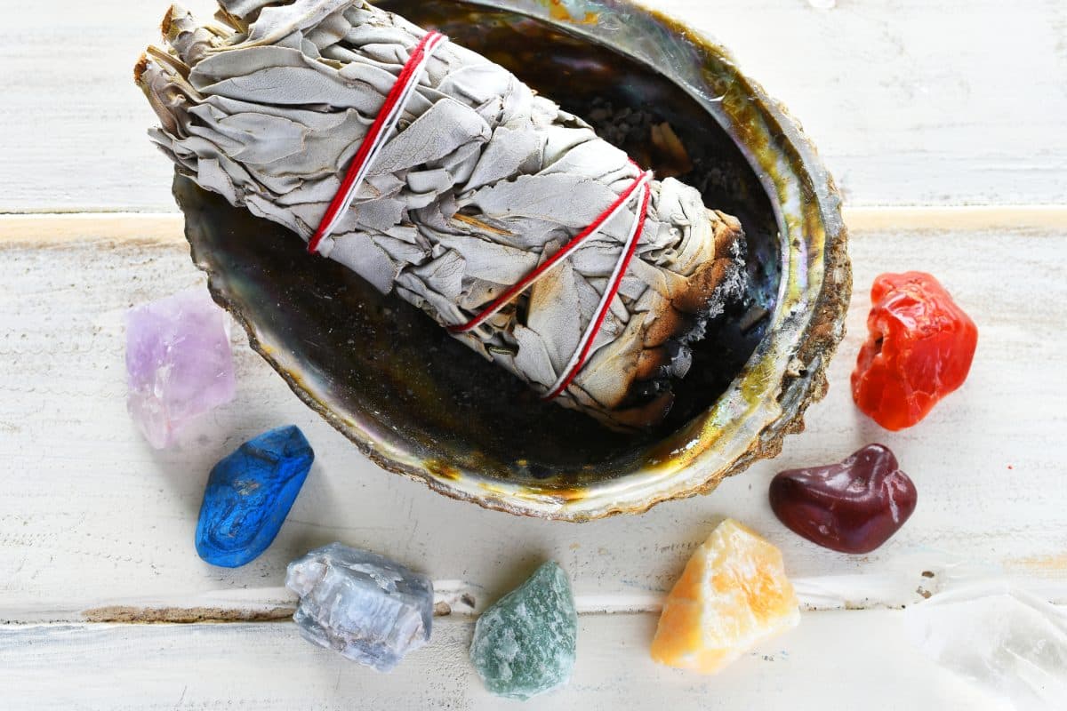 Sage and the 7 Chakras: A Holistic Guide to Healing and Balance