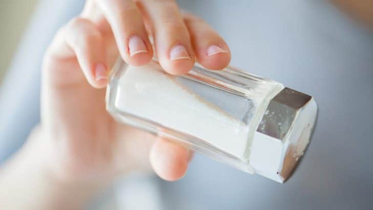 The Surprising Way Salt Can Neutralize Negative Energy from Objects