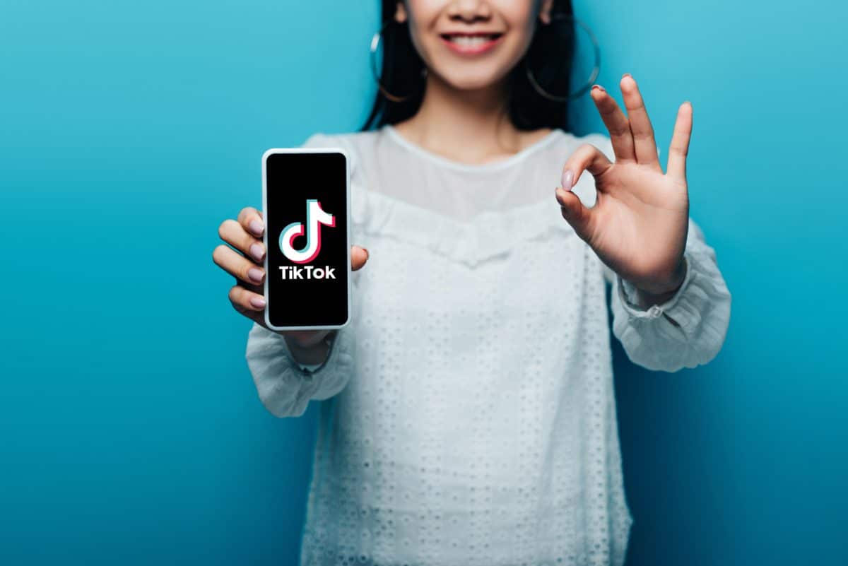 Lucky Girl Syndrome: The Latest TikTok Trend for Manifesting Your Dream Life