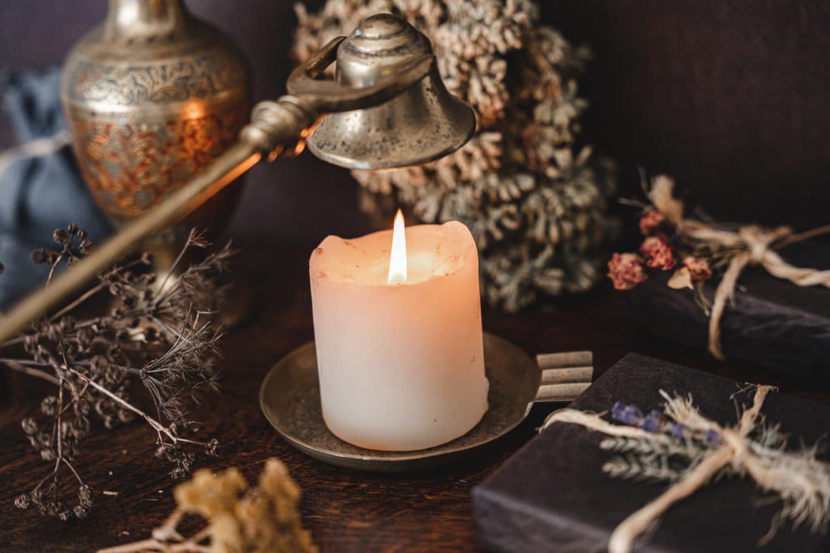 5 Types of Spells Intermediate Witches Should Know: Protection, Healing, Love, Manifestation, and Banishing