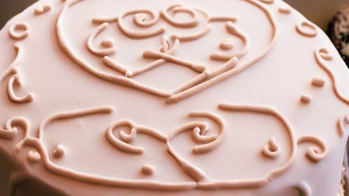 Discover the Magic of Sigil-Infused Desserts