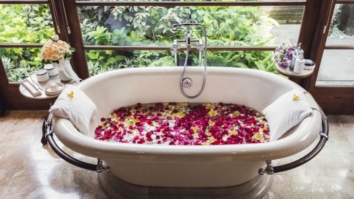 Making Herbal Baths for Cleansing and Healing